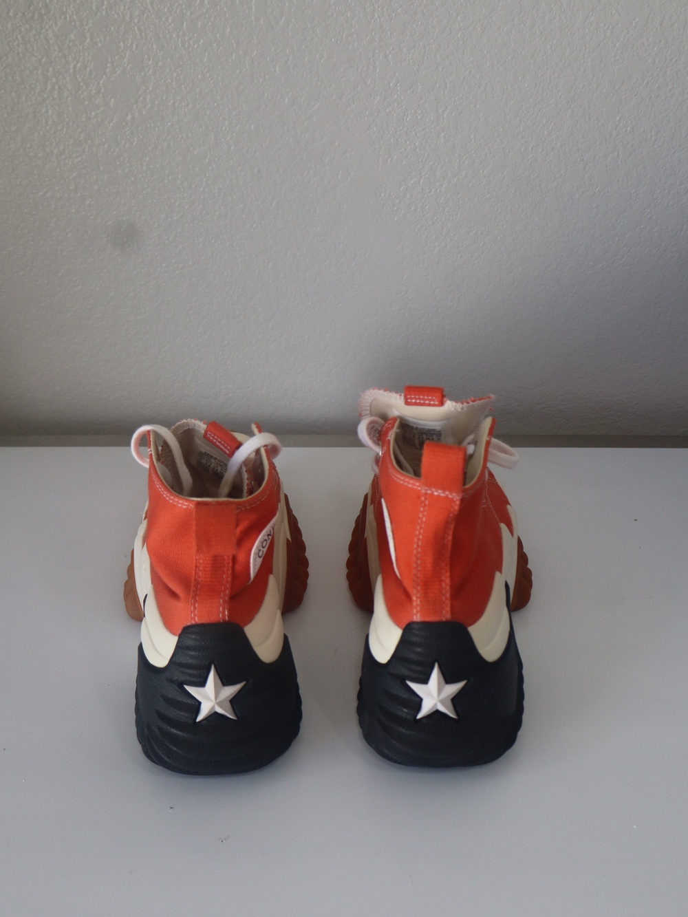 Perfect ! Size 7.5 Converse Run Star Motion Platform High- Mantra Orange . - Picture 4 of 9